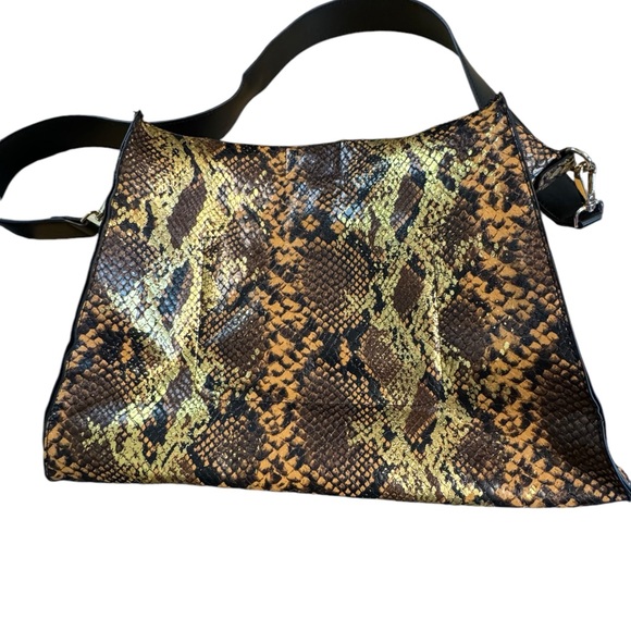 Faux Leather Tote Bag Snakeskin Print with Gold Metallic Accent Print - Picture 4 of 9